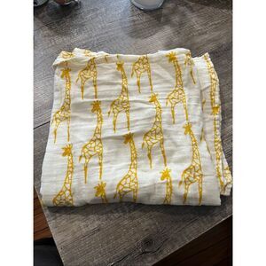 Milkbarn White Yellow Giraffe Muslin Swaddle 47”